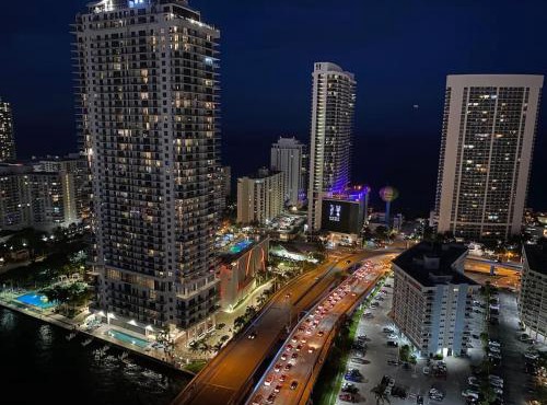 BeachWalk Studio B Apmt 2 Beds, amazing view