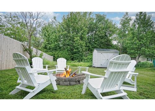 Beachwood Cottage by Bayley Vacation Rentals