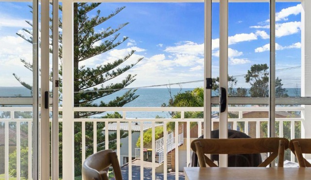 Beachwood House at Mollymook Beach