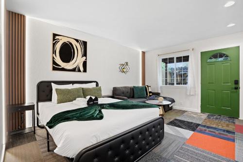 Beachy 1BR Escape with Sofa Bed - Golf & Beach Nearby