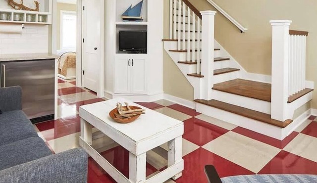 Beachy 2BR + Loft Townhome Sleeps 8 | Pool, Hot Tub, Golf, Near Lake MI