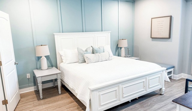 Beachy Bright - Family Friendly! - Close to beach