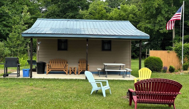 "Beachy Bungalow" cottage in Harbor Beach - Perfect getaway spot
