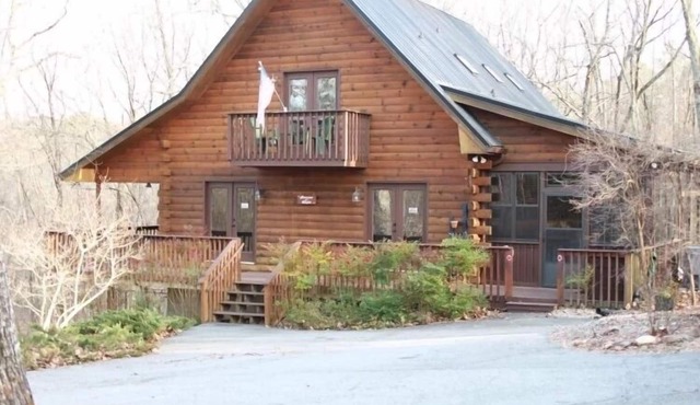 Beacon of Light - Whole Cabin -Close to Callaway Gardens. Pet-friendly!