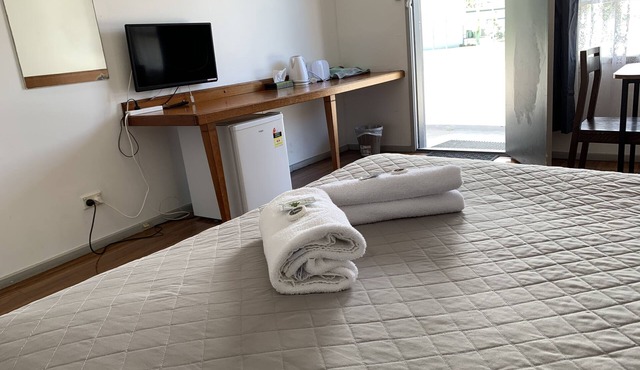 Beaconsfield Lodge Motel