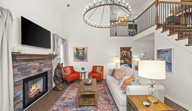 Bear BNB! Minutes to Austin Peay & Fort Campbell ~ Newly Renovated