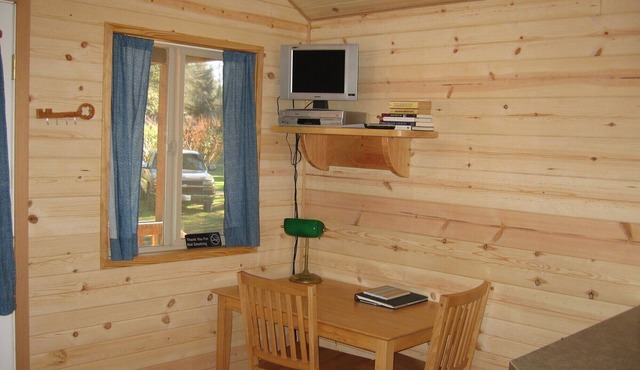 Bear Cabin- 1 bedroom