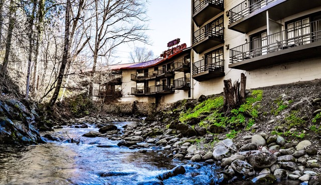 Bear Creek Inn
