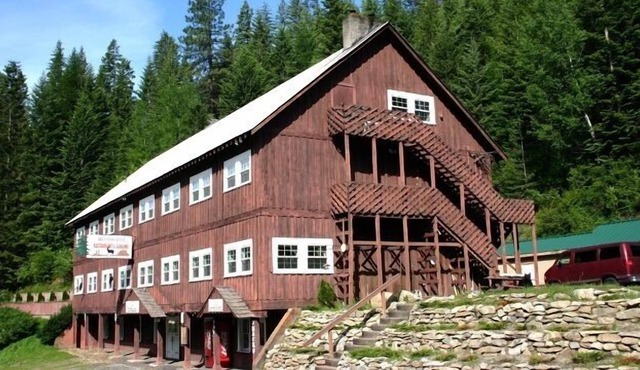 Bear Creek Lodge