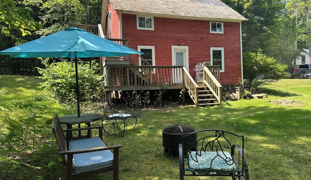 Bear Cub Barn, Bolton Landing