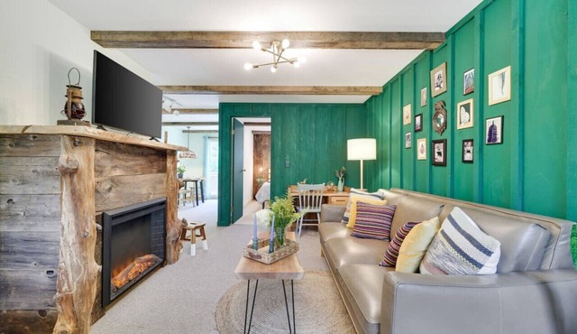 Bear Haven Cozy Poconos Cabin