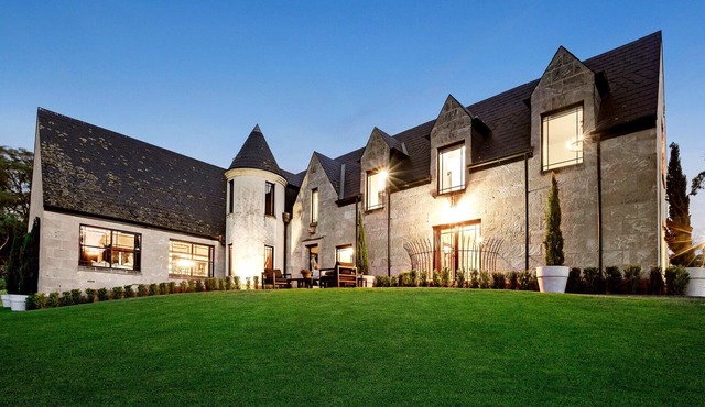 Bear Hill (With Car Parking)