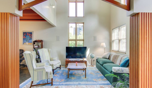 Bear House - 3 Blocks to Downtown Main St Bozeman!