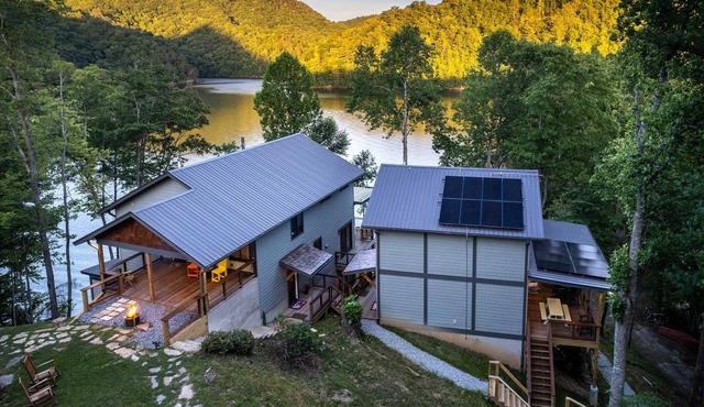 Bear Lake Dream - Immaculate, Brand New, Private Lake Front House with a Hot Tub!