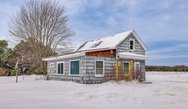 Bear Lake Home: 6 Miles to Arcadia Beach!
