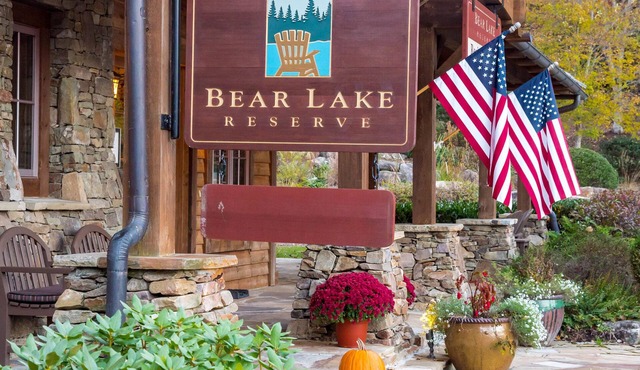 Bear Lake's Best Condo! CLOSE TO CLUBHOUSE!