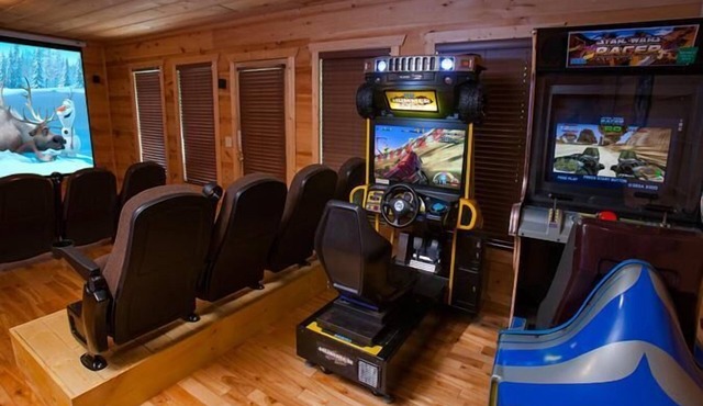 Bear Loads of Fun in Pigeon Forge #unforgettable 2 bedroom w/Gameroom & Full Theater!