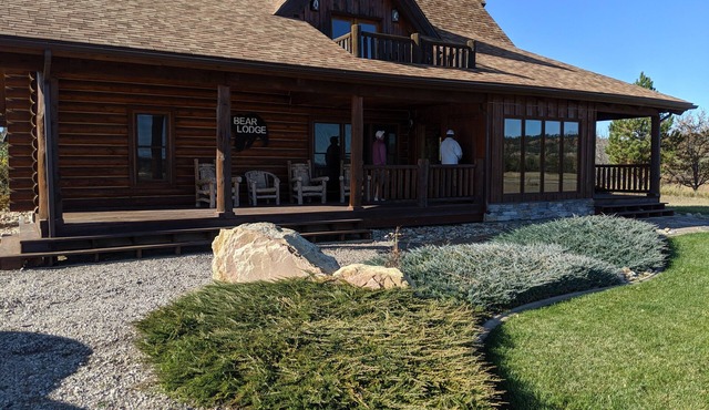 Bear Lodge cozy is a 3 bedroom cabin located @ Golf Course at Devil's Tower.