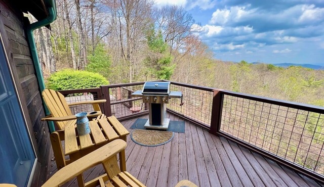 Bear Necessities - Hot tub, View, Spectacular!