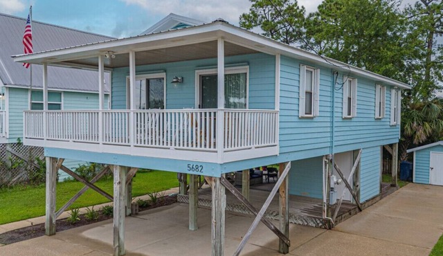 Bear Point Bayview Cottage Great Rates!