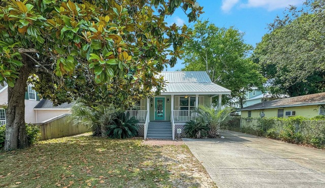 Bear Point Cottage | Private Beach Retreat | 2 Restaurants Within Walking Distance