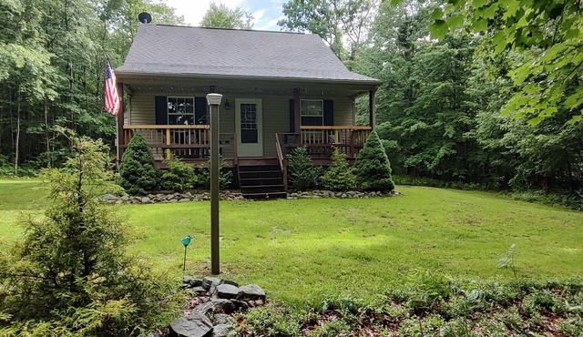 Bear Run – Cozy Rustic Cabin with Modern Comforts