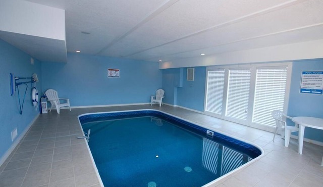 Bear's Bliss in Pigeon Forge #unforgettable 2 bedroom w/Indoor Pool, Games & Full Theater!