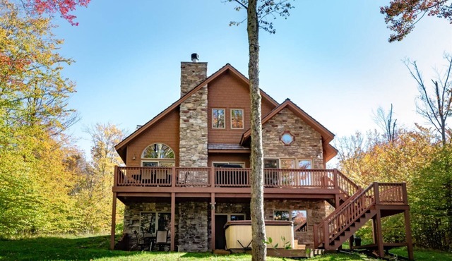 Bear`s Den in Winterset - 159 Winterset DrivennBear's Den - Ski Area, Hot Tub, A/C, Pool Table