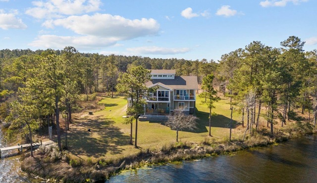 Bear's Gone Fishin" - You'll never want to leave!