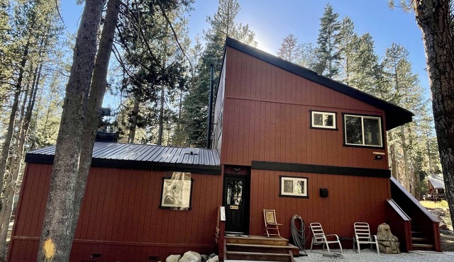 BEAR VALLEY CABIN CLOSE TO VILLAGE/EASY WINTER ACCESS