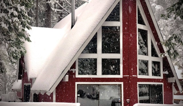 Bear Valley Lake Mountain Cabin