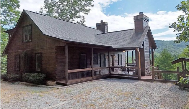 Bear View Cabin | Enchanting 5-Bedroom Mountain Cabin with Stunning Views