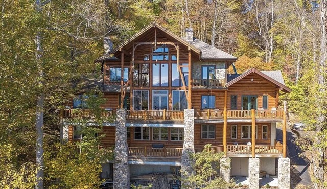 Bear Vista Trail | 4 - Story Mountain Estate | Hot Tub, Game Room, Theatre