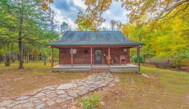 BearCreek Cabin, Nostalgic, Park-like setting