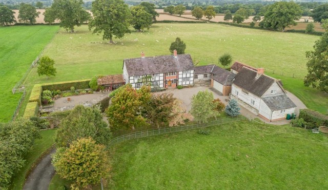 Bearwood House & Cottage