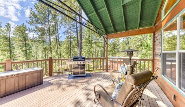 Beary Happy Place:Cozy Mtn Cabin,Deck,Views,Trails