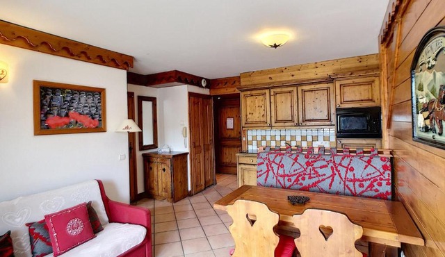 Beau 3 pièces, 2 chambres, 6 personnes, accès piscine, spa, Les Menuires - FR-1-178-328