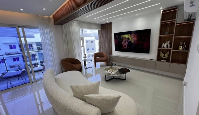 Beautiful luxurious apart with mountain view 3-bedroom condo in awesome STI, RD