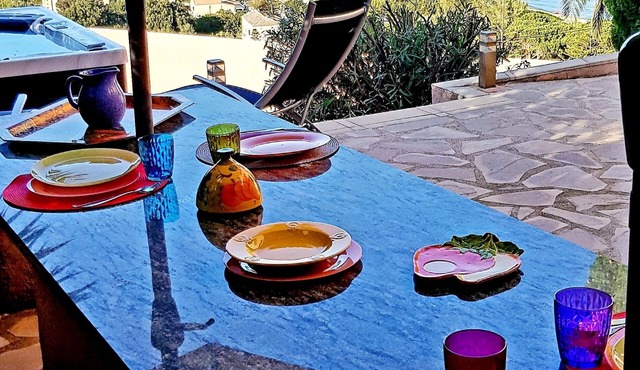 Beau F2 80m2 VUE MER Feerique Grand Jacuzzi Prive Plage A 300m