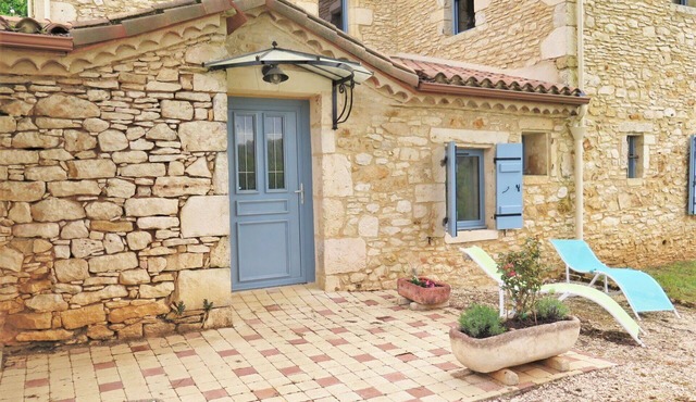 Beautiful villa for 4 people with WIFI, TV, terrace, pets allowed and panoramic view