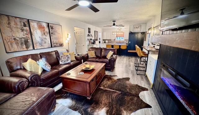 Beau Maison, Greers Ferry Gem, Extended Stays Welcome!