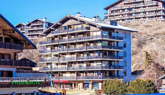 Beau-Séjour 24 by Interhome