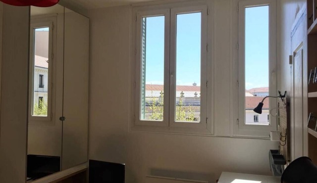 Beau Studio Avec Terrasse et Jardin Dans un Quartier Calme