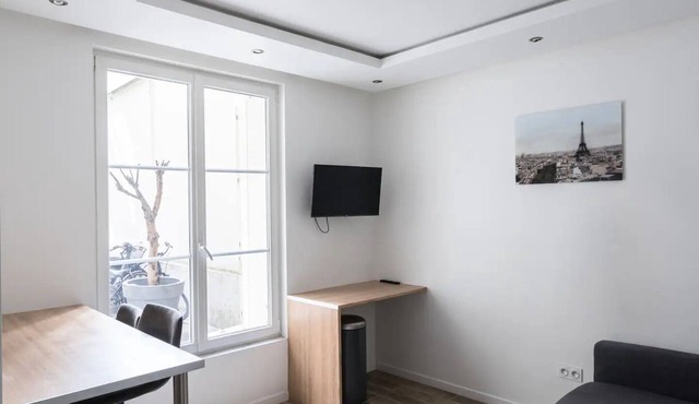Beau Studio Bien Situé Dans le 16ème