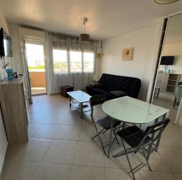 BEAU STUDIO CLIMATISE Rive Gauche