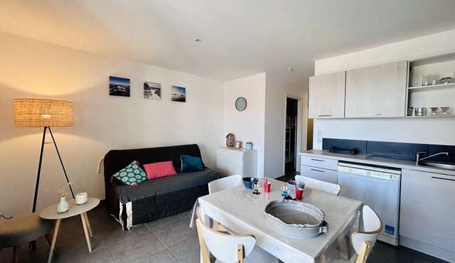 Beau T2 Cabine avec terrasse en front de mer (064)