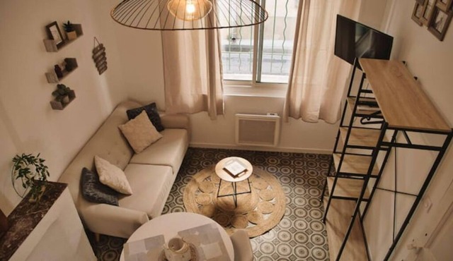 Beaucaire Cocoon 2/quais/cité Médiévale/nature