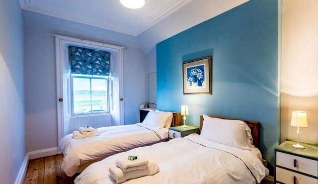 Beaufort House, Looking onto Golf Course - Pass the Keys