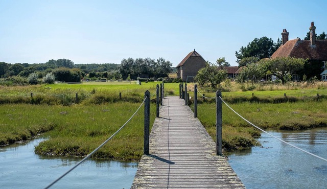 Beaulieu River Views, Gorgeous Barn conversion
