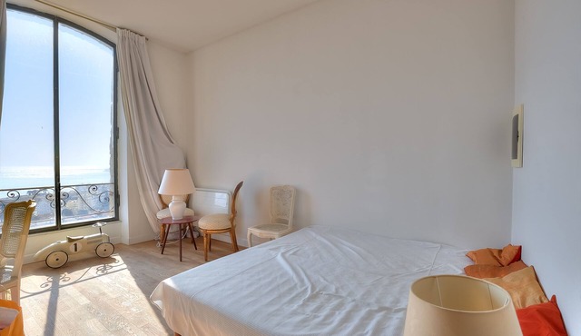 Beaulieu-sur-Mer: charming loft with sea view